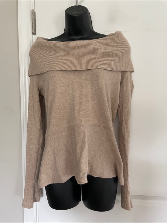 White House Black Market Sweaters - Soft Beige Sweater - White House Black Market